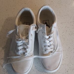 Vans Women’s White Low-Top Canvas Sneakers